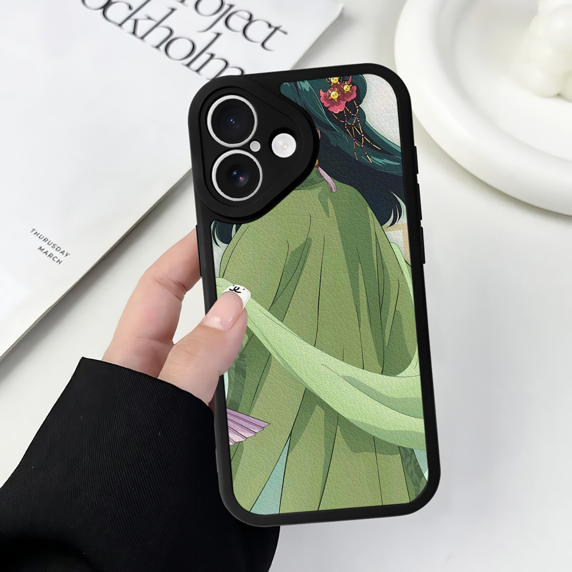 薬屋のひとりごと The Apothecary Diaries 【iPhone 16シリーズ対応】シリコンスマホケース（レザー調） 材質：シリコン